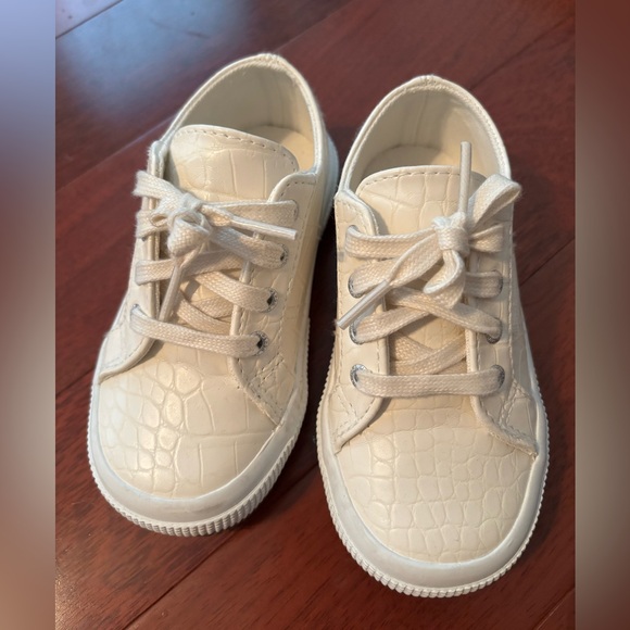 Superga Kids Cream Textured Sneakers - Picture 1 of 4
